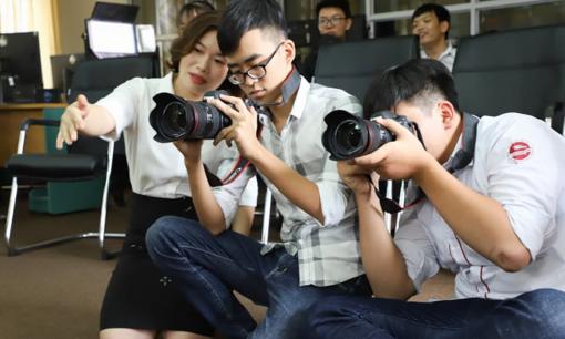 Học giỏi khối C, D có 5 ngành học dễ xin việc, lương cao ngất ngưởng 
