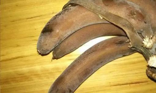 Bạn vẫn có thể ăn chuối với vỏ 'đen'? Có người đã phạm sai lầm và lãng phí nhiều năm