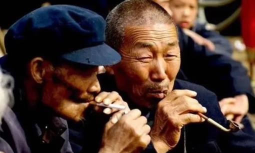 Đối với việc hút thuốc, cách hút thuốc của người Nhật đáng học hỏi hơn, khuyến khích những người hút thuốc lâu năm tìm hiểu về nó