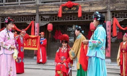 Vào thời cổ đại, điều gì sẽ xảy ra nếu một cô gái không kết hôn sau 15 tuổi? Gia đình sẽ sợ hãi!