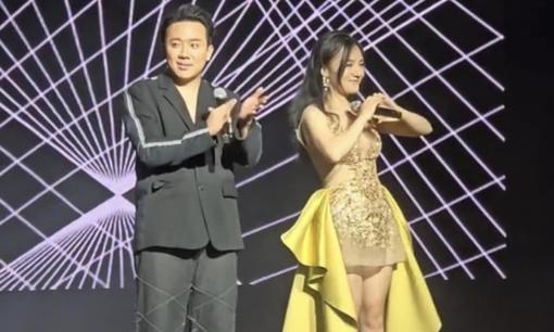 Ca sĩ Nhật Thủy khiến Trấn Thành phải trầm trồ với màn thể hiện tài giả giọng hàng loạt các đàn chị nổi tiếng