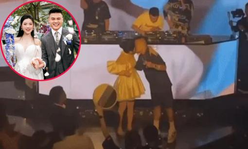 Đang bầu bí, Chu Thanh Huyền vẫn quẩy cực sung cùng chồng Quang Hải và hội bạn trên bar