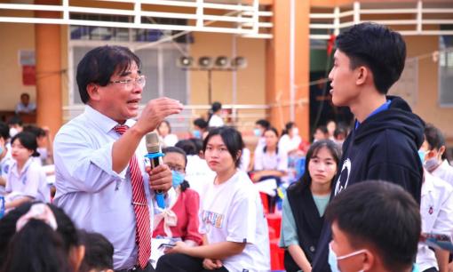 Chọn trường 2024: Cha mẹ IQ cao cho con học 5 ngành này, ít áp lực mà lương toàn tiền tỷ 