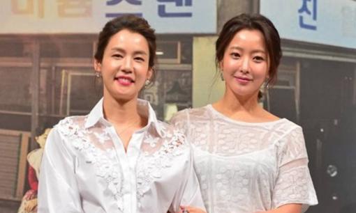 Hơn tuổi là vậy nhưng cô khiến 'Đệ nhất mỹ nhân Hàn' đứng bên cạnh cũng bị lu mờ 