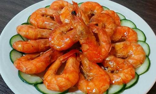 Rang tôm đâu chỉ mỗi nêm đường hay muối là đủ, thêm ngay thìa gia vị này để món tôm rang vừa ngon miệng vừa đẹp mắt