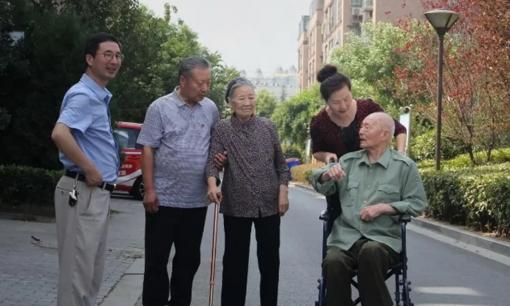 Sau khi cha mẹ mất đi, mối quan hệ giữa anh chị em dù tốt đến đâu cũng nên chú ý hơn đến những điều này khi tiếp xúc với nhau!