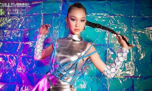 Bông hồng lai Sandra Ly tỏa sáng trong vai trò First face BST MULTIVERSAL tại sự kiện ICON STYLE FASHION WEEK