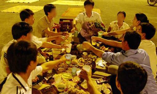 Nghỉ lễ 30/4 - 1/5, tuyệt đối tránh những kiểu tụ tập vô nghĩa này, người khôn ngoan né ngay từ đầu