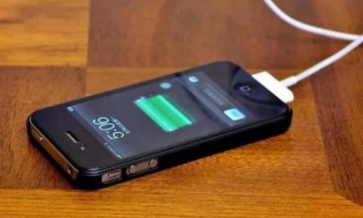 Dù bạn là loại điện thoại di động nào thì khi sạc cũng phải ghi nhớ “3 điểm” này, nếu không sẽ bị hỏng