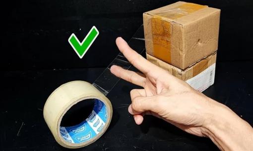 Mẹo dùng tay không cắt băng dính còn nhanh hơn dùng kéo, ai không biết quá phí