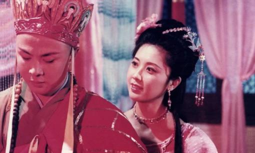 'Đệ nhất mỹ nhân Tây Du Ký': Kết hôn lần 2 với một người bình thường và nhất quyết không sinh con, tuổi 72 vẫn trẻ đẹp được chồng hết mực cưng chiều 