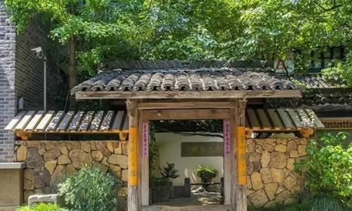 'Trước cửa có 3 vật cản đường Thần Tài', 3 vật này ám chỉ cái gì? Nếu nhà bạn có, hãy di chuyển chúng đi ngay lập tức!