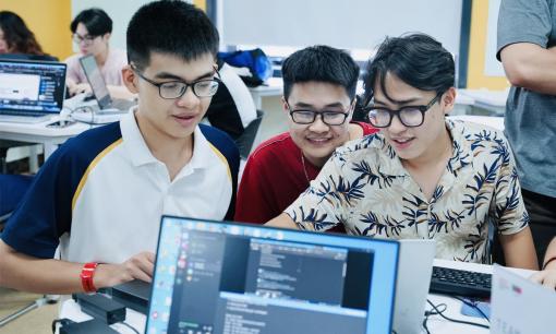 Đây là 3 ngành 'khát' nhân lực nhất 5 năm tới, lương thưởng dư sức mua ô tô