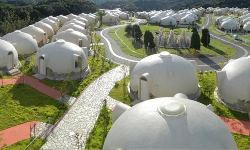 Nhật Bản phát minh ra 'ngôi nhà bong bóng', ngoài tác dụng chống cháy còn có thể chịu được động đất 10 độ richter và chỉ nặng 80 kg