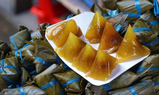 Bánh ú tro là bánh gì? Tại sao nhất định phải ăn trong ngày Tết Đoan Ngọ?