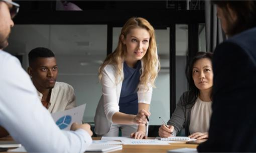 Những người có trí tuệ cảm xúc cao không bao giờ nói về những điều này ở nơi làm việc, tránh gây hại cho chính mình