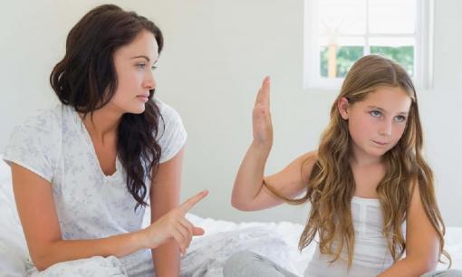 Nổi loạn, khó quản lý hay nóng nảy? Cha mẹ có thể giúp con vượt qua tuổi dậy thì dễ dàng bằng cách bớt làm 3 điều này