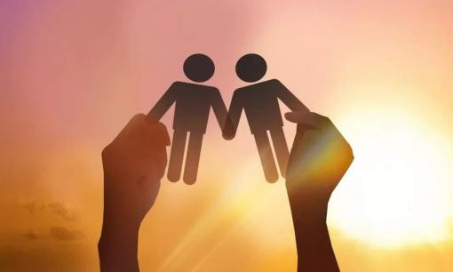 Sau khi cha mẹ rời đi, những 'điềm báo' này xuất hiện trong nhà, báo hiệu anh chị em sẽ quay lưng lại với nhau và trở thành kẻ thù của nhau