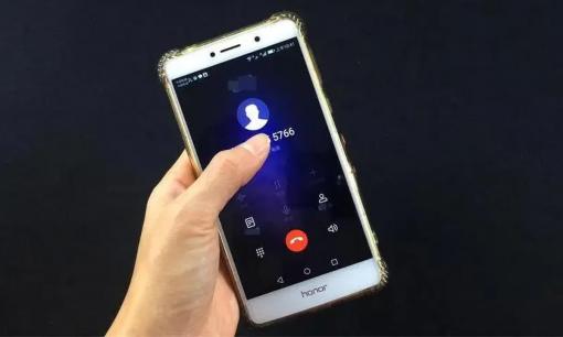 Cách ghi nhanh số điện thoại và các mục trong cuộc gọi mà không cần phải tìm giấy và bút