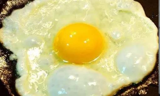 Trứng rất giàu dinh dưỡng nhưng không nên ăn cùng với 'những  thứ này', bởi nó phá hủy chất dinh dưỡng và tăng độc tố