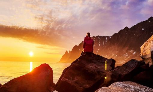 Vùng đất 'hoàng hôn không chạm tới', nơi mặt trời không bao giờ lặn nằm ở đâu?