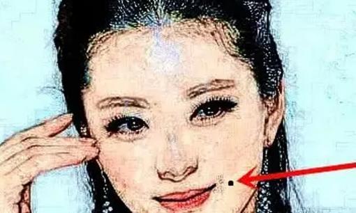 Thầy bói xưa nói: 4 nốt ruồi hao tiền trên cơ thể con người là việc hao tiền trầm trọng, không nên giữ lại!