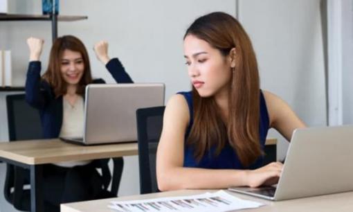 Tôi phát hiện hiện tượng kỳ lạ: Càng ghen tị với bạn, người ta càng thích làm 7 điều này, hãy tránh xa 
