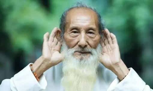 Người có tuổi thọ cao sẽ có '3 đặc điểm' này trên khuôn mặt! Nếu có thì sẽ sống lâu