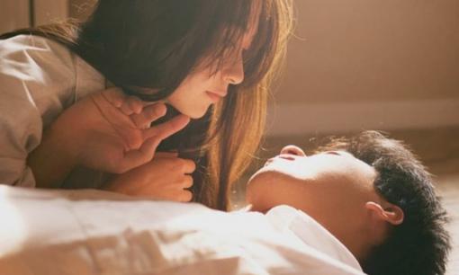 Nếu một người đàn ông và một người phụ nữ nằm trên một chiếc giường cả đêm mà không xảy ra chuyện gì, điều đó chứng minh điều gì?