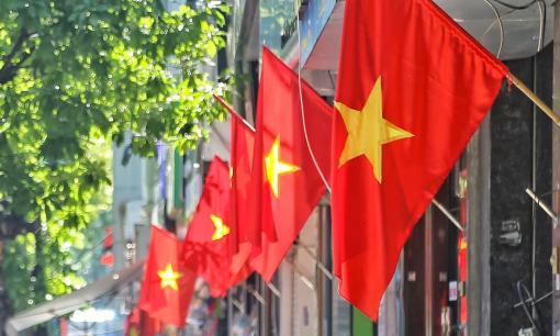 Dịp Quốc Khánh 2/9 năm 2024 được nghỉ bao nhiêu ngày? Nếu vẫn đi làm được hưởng bao nhiêu % lương? 