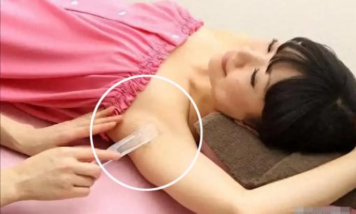 Vì sao Nhật Bản được gọi là “xã hội không tóc”? Xấu hổ vì có lông nên đua nhau cạo hết 