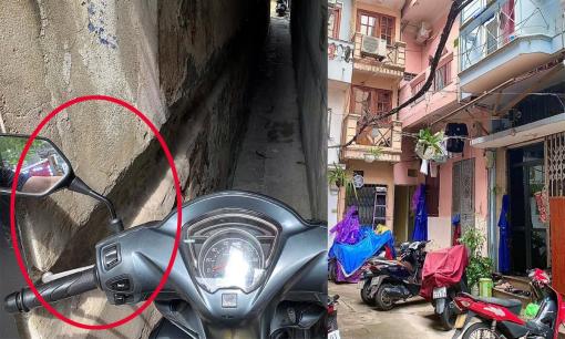 Tại sao ở Hà Nội nhiều ngõ nhỏ, thậm chí đi xe máy phải khoét tường mới vào được?