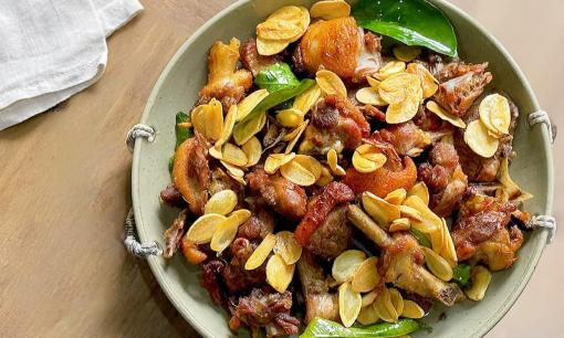 Cách làm vịt cháy tỏi thơm lừng thưởng thức khi tiết trời thu sang