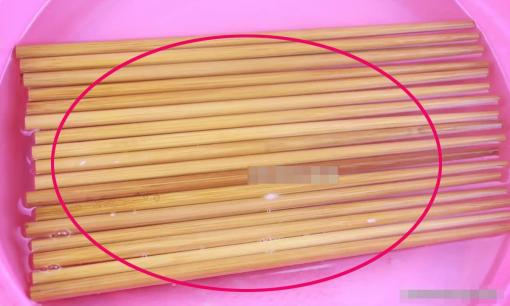 Mẹo bảo quản đũa: Giúp đôi đũa của bạn bền hơn và diệt khuẩn sạch hơn! 