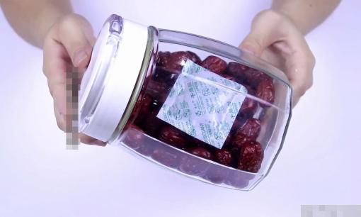 Đừng vứt túi hút ẩm trong gói đồ ăn vặt! Có một số công dụng tuyệt vời, đặc biệt 'có giá trị' và hữu ích cho mọi người