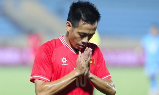 Văn Quyết chia tay Đội tuyển Quốc gia Việt Nam vì sao? 