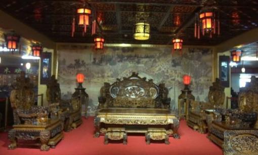 Bộ bàn ghế đắt nhất Việt Nam có giá bao nhiêu tiền? 