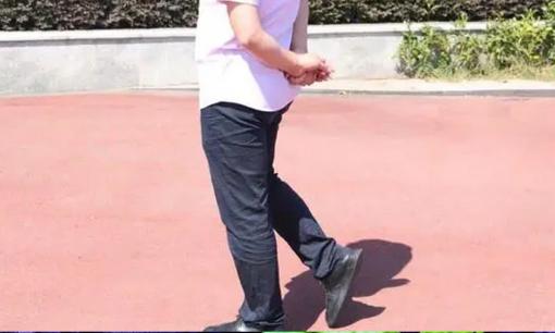 Đi dạo sau bữa ăn có tốt không? Nhắc nhở: Khi về già cần chú ý những điểm này khi đi bộ