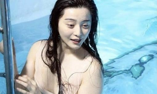 Phạm Băng Băng 43 tuổi lộ ảnh áo tắm, làn da trắng mịn màng cùng vóc dáng quyến rũ khiến dân mạng trầm trồ