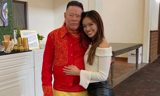 Tỷ phú Hoàng Kiều có bạn gái mới sau khi phá sản?