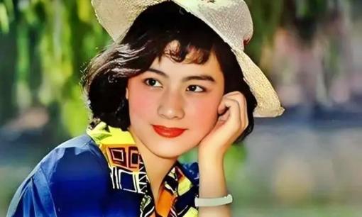 Cô 21 tuổi nổi tiếng toàn quốc, 43 tuổi có khối tài sản lên đến hơn 355 tỷ đồng, từng để Lưu Hiểu Khánh làm vai phụ, hiện tại ra sao?