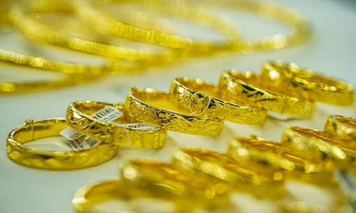 Có nhiều kim loại quý hiếm nhưng tại sao vàng được cả thế giới công nhận là có giá trị với vai trò tiền tệ? 