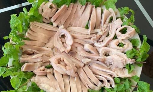 Cách luộc dạ dày lợn trắng giòn