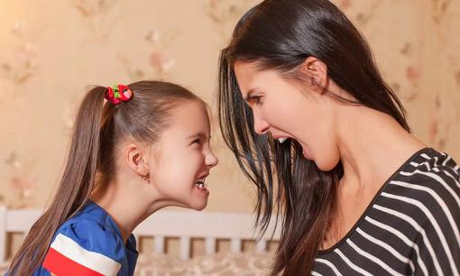 Tại sao ngày càng có nhiều trẻ bắt đầu ghét cha mẹ mình? Ba lý do đáng suy nghĩ