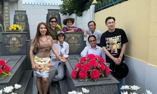 6 anh chị em nhà Hoài Linh đi thăm mộ bố, hé lộ sự bề thế của gia tiên họ Võ