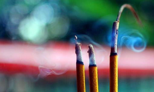 Khung giờ đẹp cúng Rằm (15/11) âm lịch 