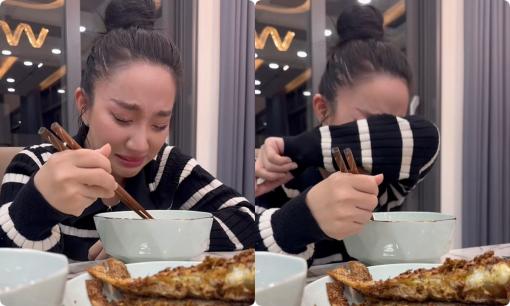 Vợ Lê Dương Bảo Lâm gây bất ngờ khi gục mặt khóc đêm giao thừa, lí do gì?