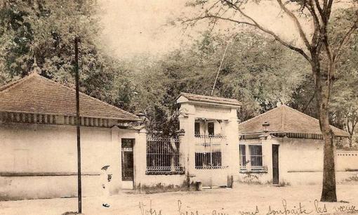 Trường trung học phổ thông lâu đời nhất Việt Nam ở đâu?