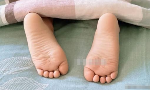 Đừng lo lắng nếu bị vấn đề hôi chân, tôi sẽ dạy bạn một mẹo nhỏ để loại bỏ nhanh chóng và nâng cao kiến ​​thức