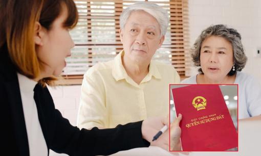 Bố mẹ chồng sang tên sổ đỏ cho con trai, con dâu có được hưởng không?